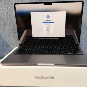 MACBOOK AIR 13" M4 CHIP 16GB RAM 256GB-