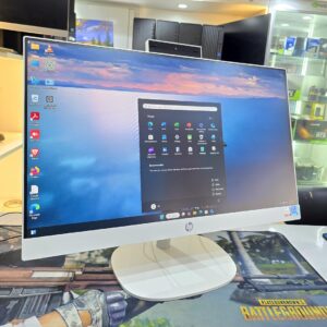 HP All in One Core i7 16GB RAM 512GB SSD  24"  white 13th gen