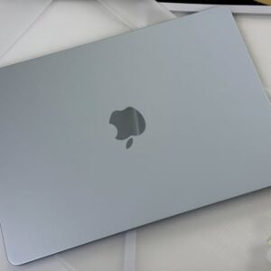 MacBook Air M4/16GB RAM/256GB SSD/13.6"/Silver
