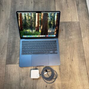 MacBook Air M4 /16GB RAM/256GB SSD/13.6"/Silver