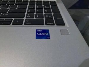 HP EliteBook 1030 G8 i7 / 16 / 512