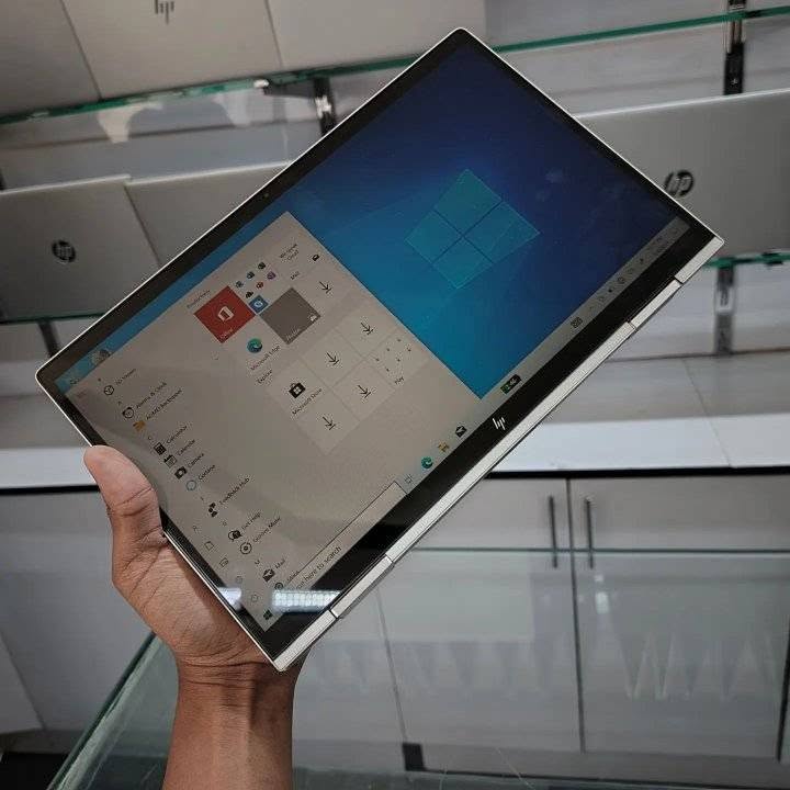 HP Envy 17 i7 11th Gen X360 Touch 12/512 - Image 2