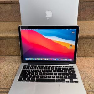 MacBook Pro 13 2015 i5 | 8GB | 256GB