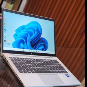 HP EliteBook 830 G8 i7 11th Gen Non-Touch 16/512