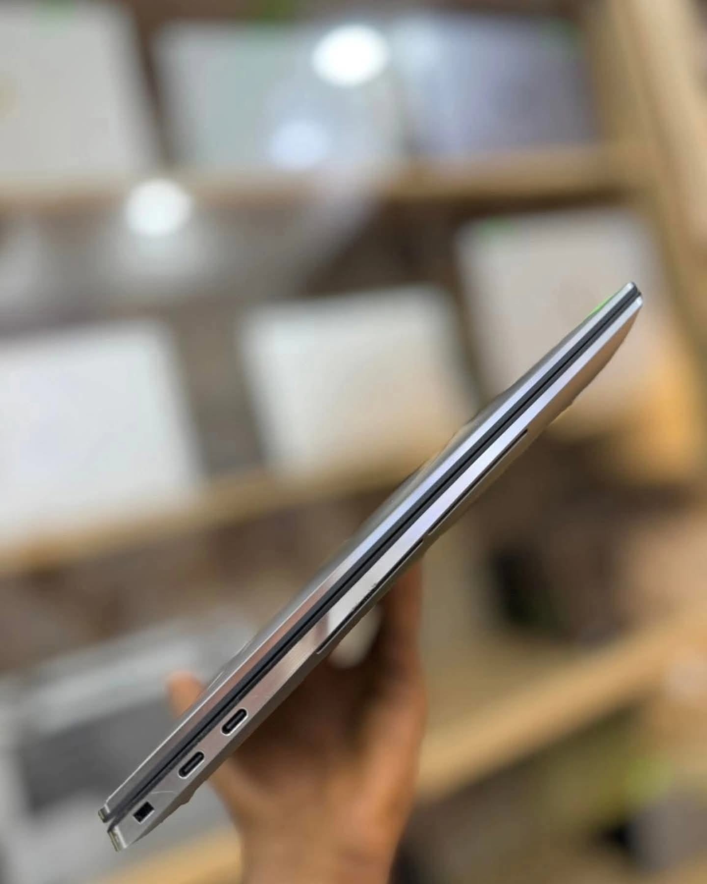 Dell Precision 5560 i7 11th | 16GB | 512GB | 4K Touch | 4GB Graphics - Image 4